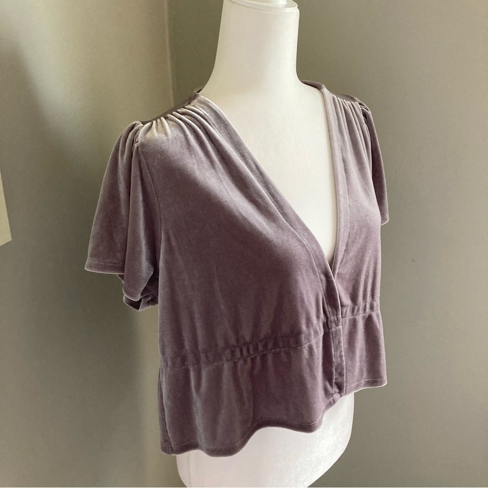 Urban Outfitters Gray Peplum Top Size Small